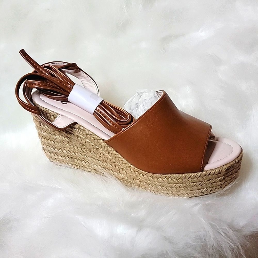 NY&Co WHITLEY WEDGE COGNAC ESPADRILLE - Picture 2 of 7